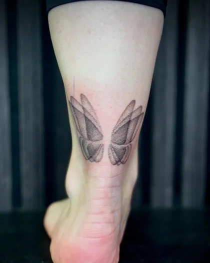 Dotwork butterfly, by Lucy